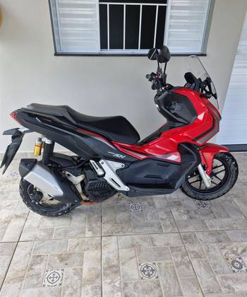 HONDA ADV 